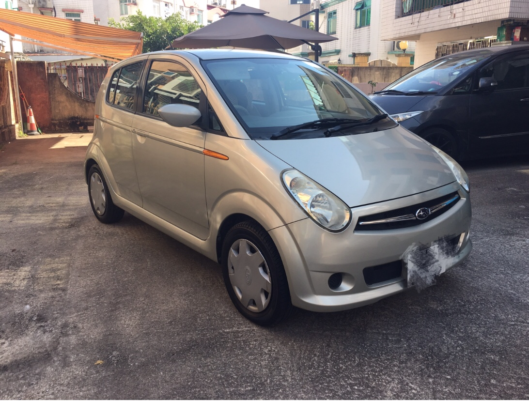 Subaru r2 фото