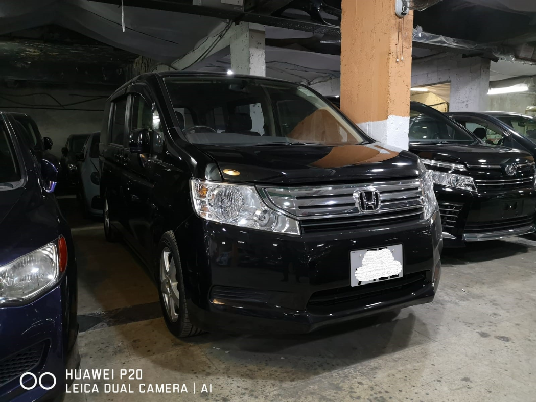 Honda stepwgn rk1