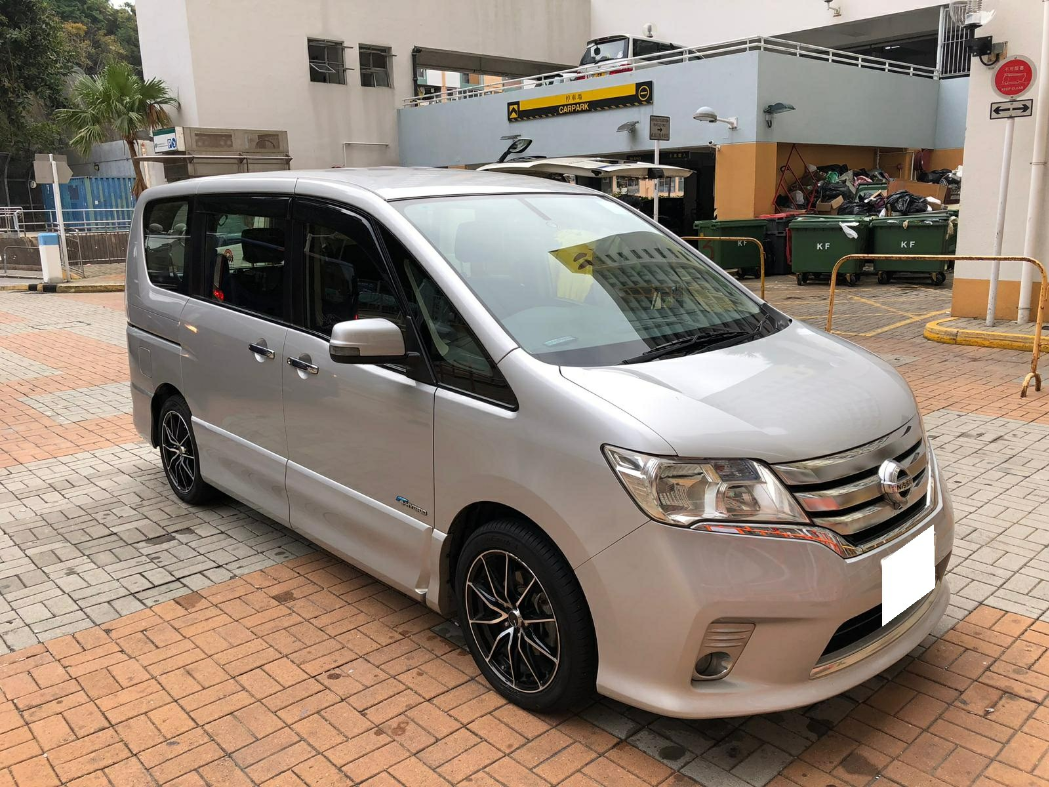 Nissan serena highway star Nissan serena highway star