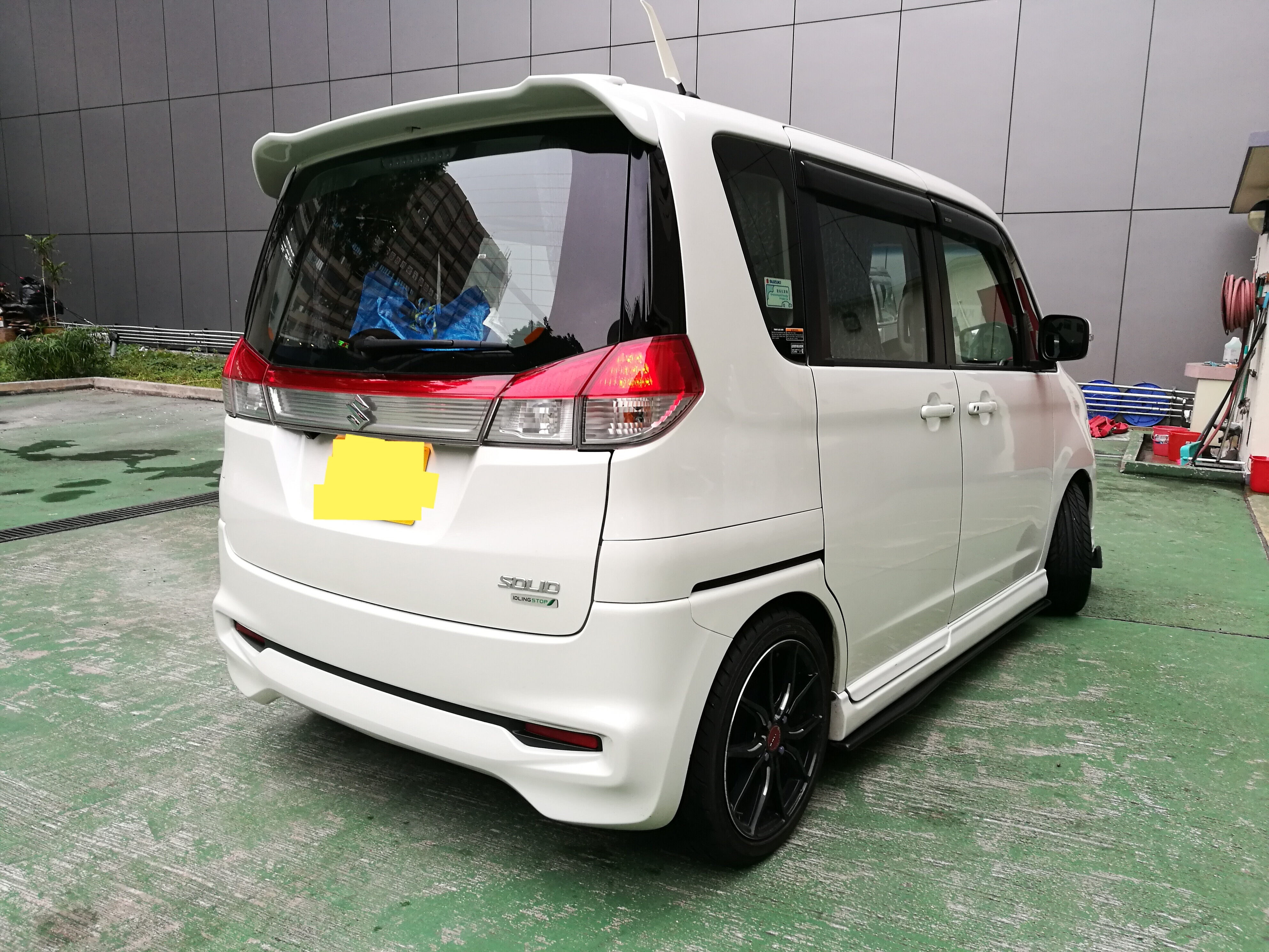 Suzuki solio 2012