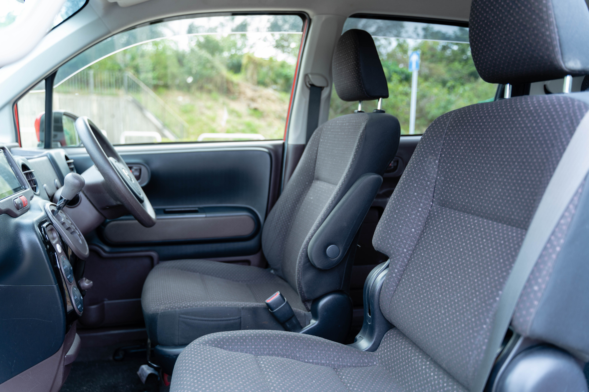 丰田toyota porte spade f1.