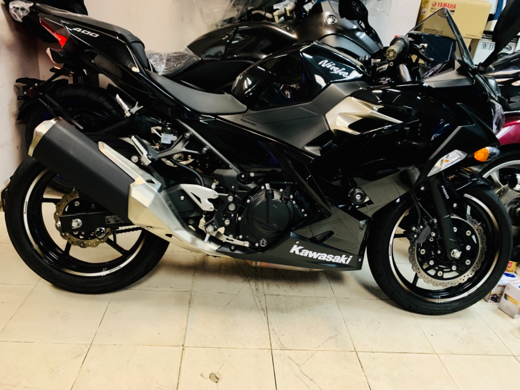 川崎kawasaki ninja 400abs