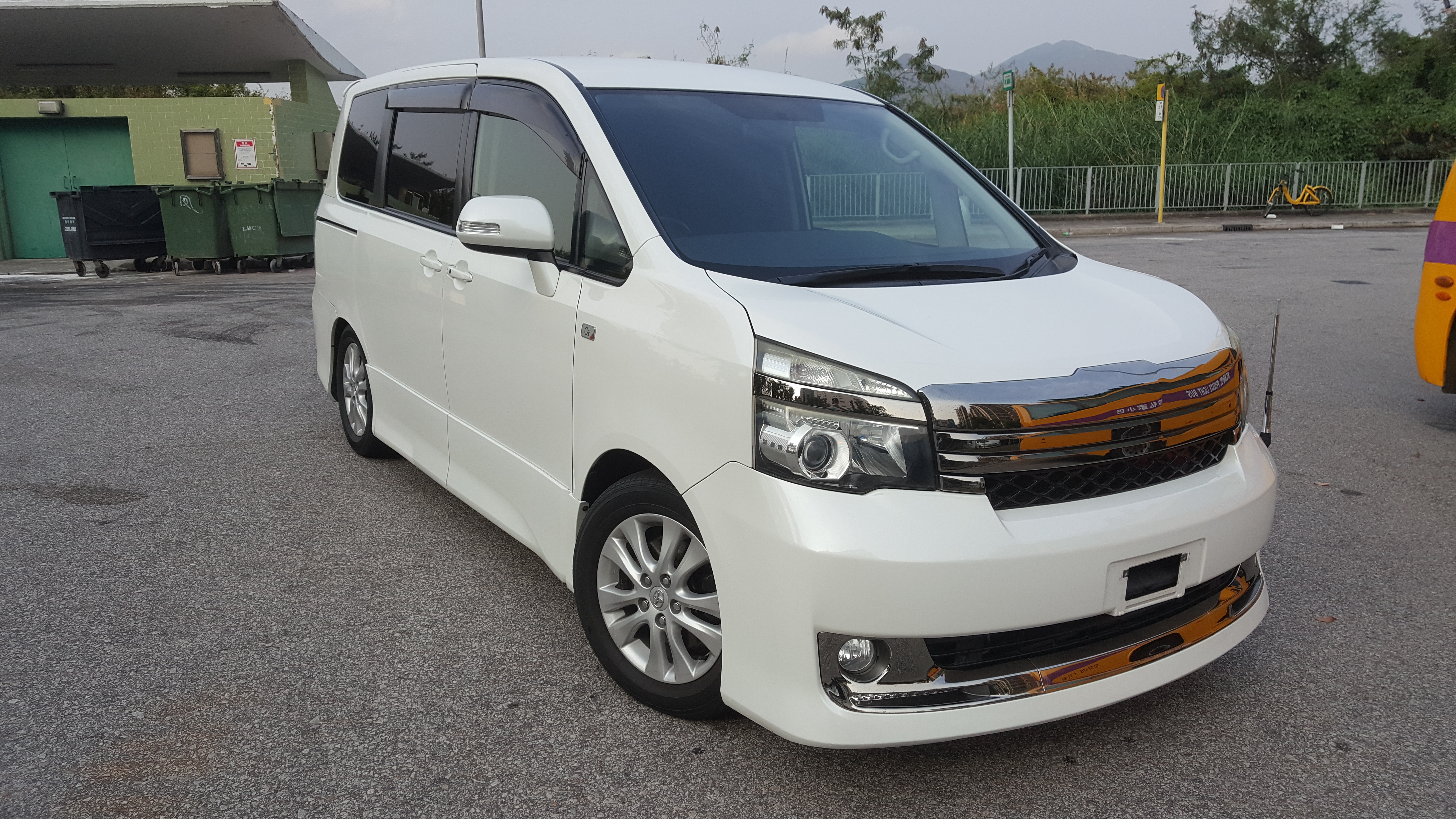 丰田toyota voxy gs