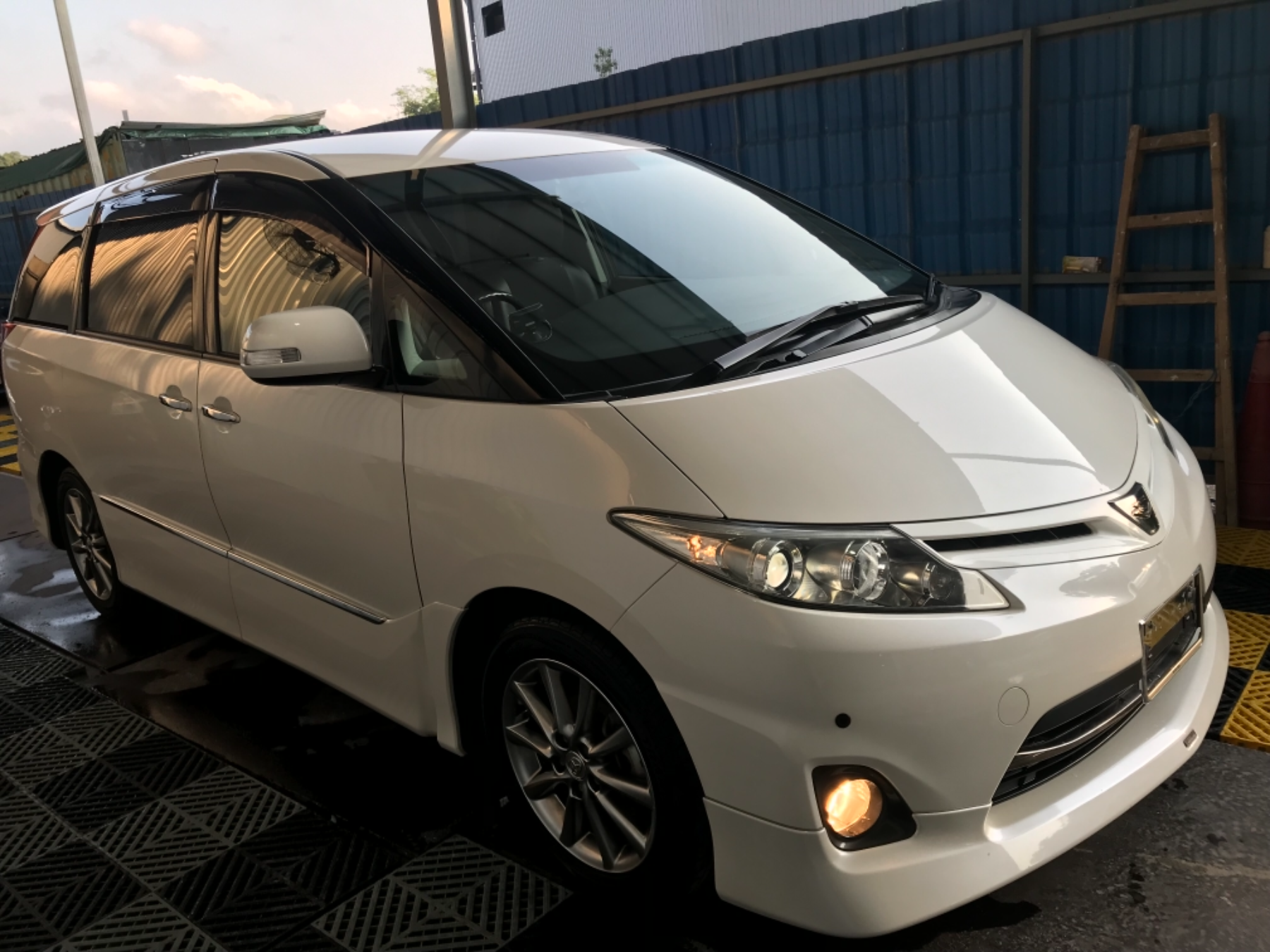 豐田 Toyota 2010 TOYOTA ESTIMA AERAS 20週年版 - Price.com.hk 汽車買賣平台