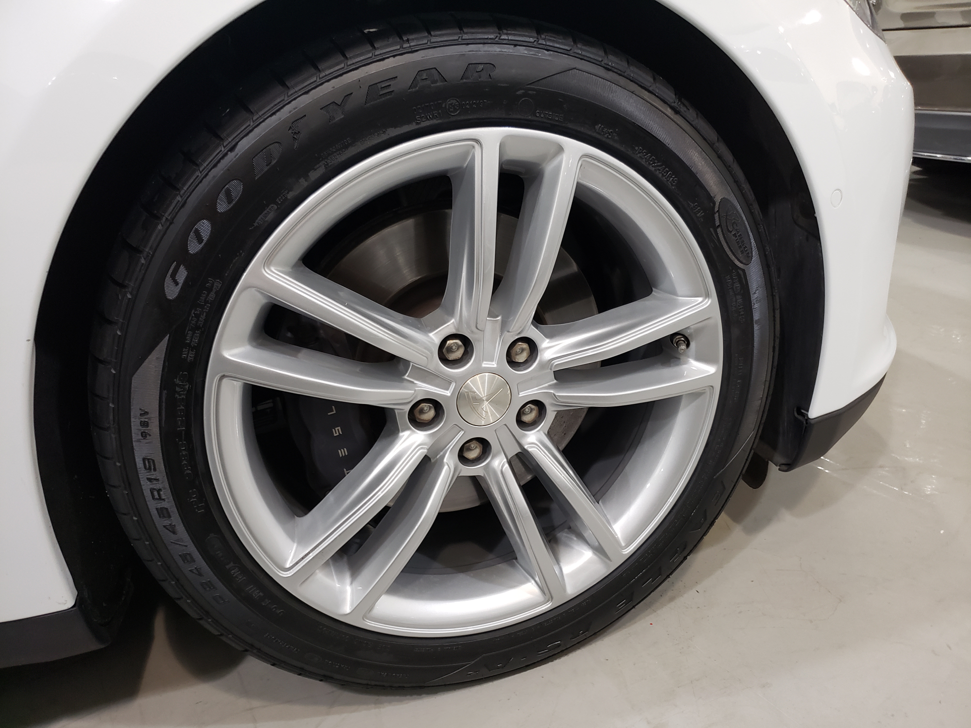 特斯拉 tesla model s 70kwh dual motor