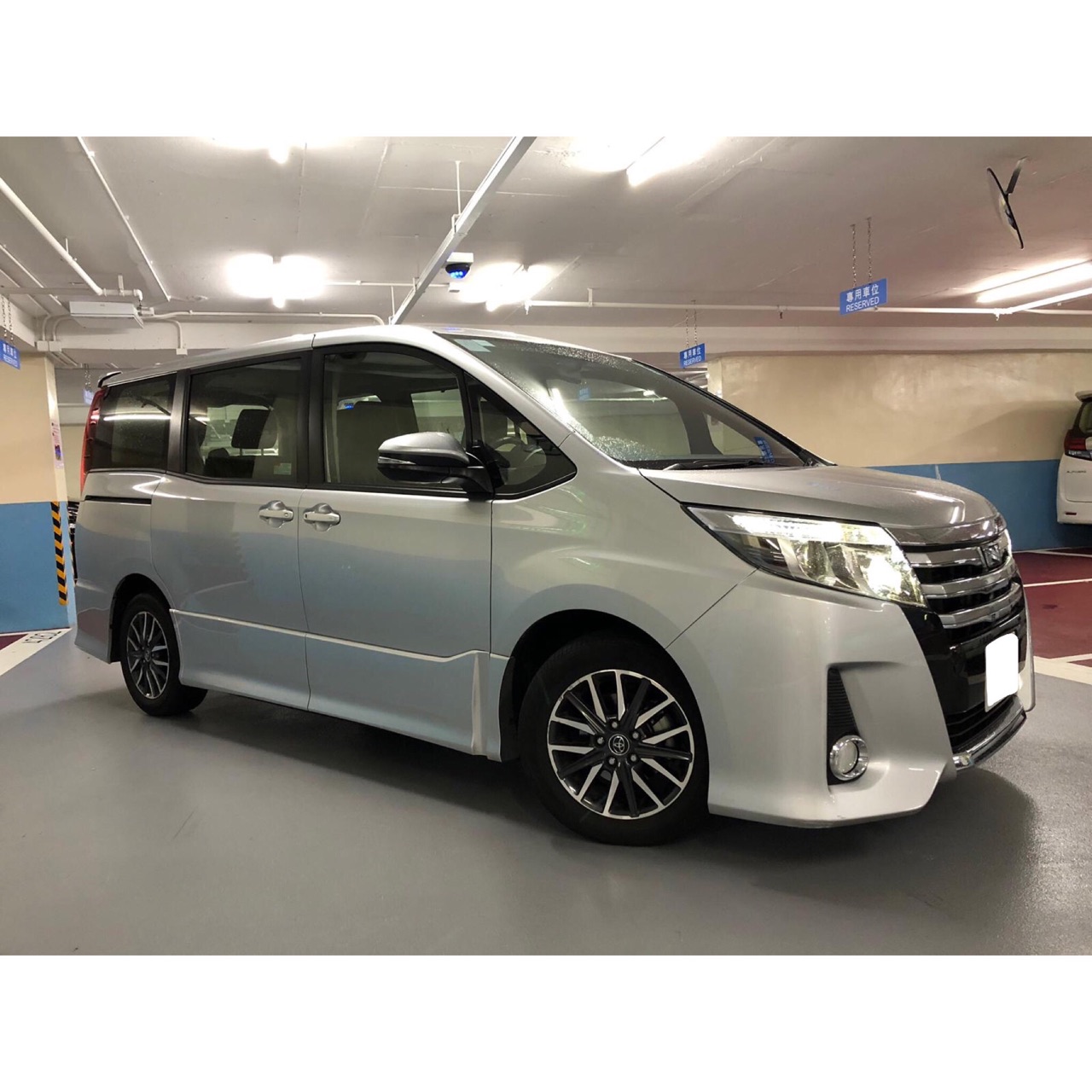 丰田toyota noah deluxe - price.com.hk 汽车买卖平台