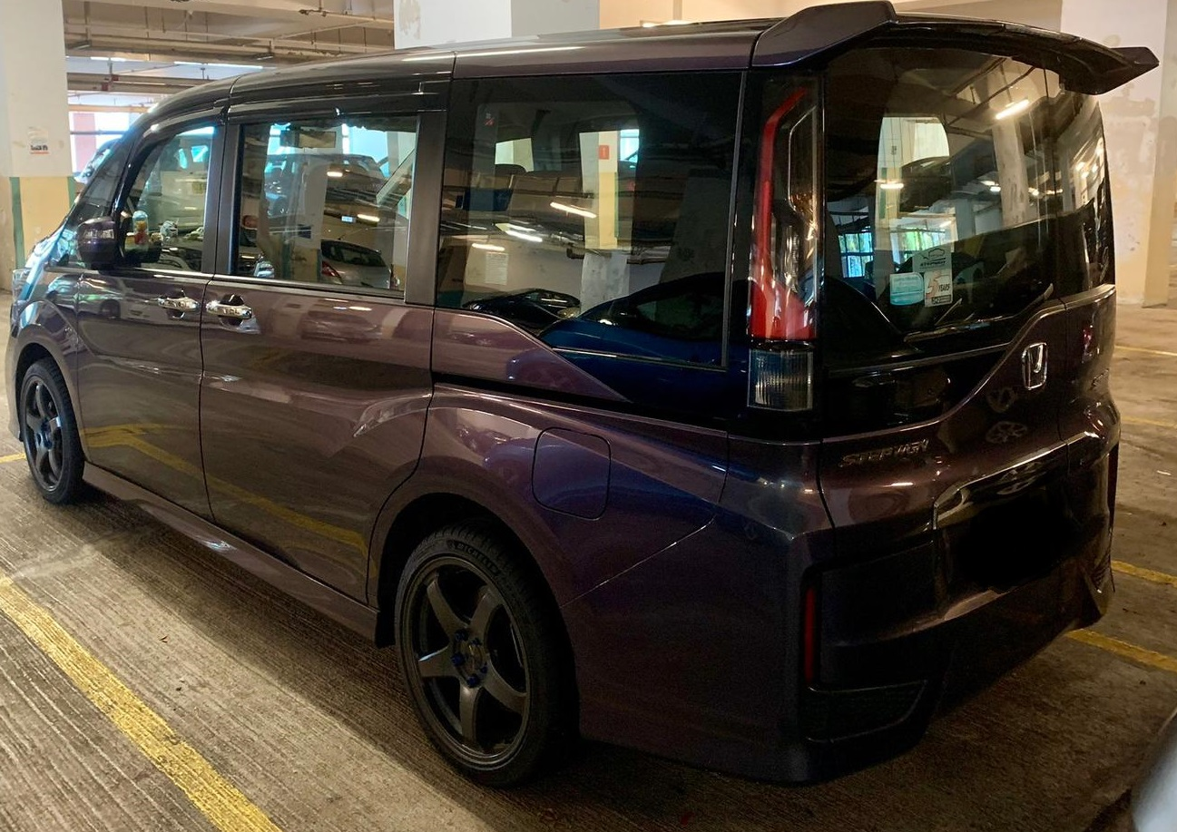 Honda stepwgn 1 43