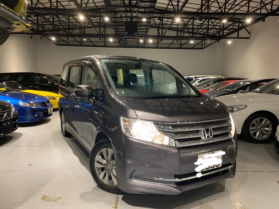 Honda stepwgn 2 поколение