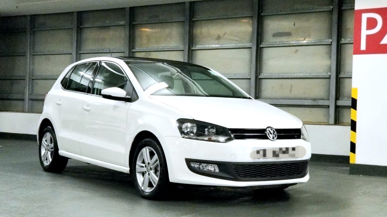 polo sunroof price