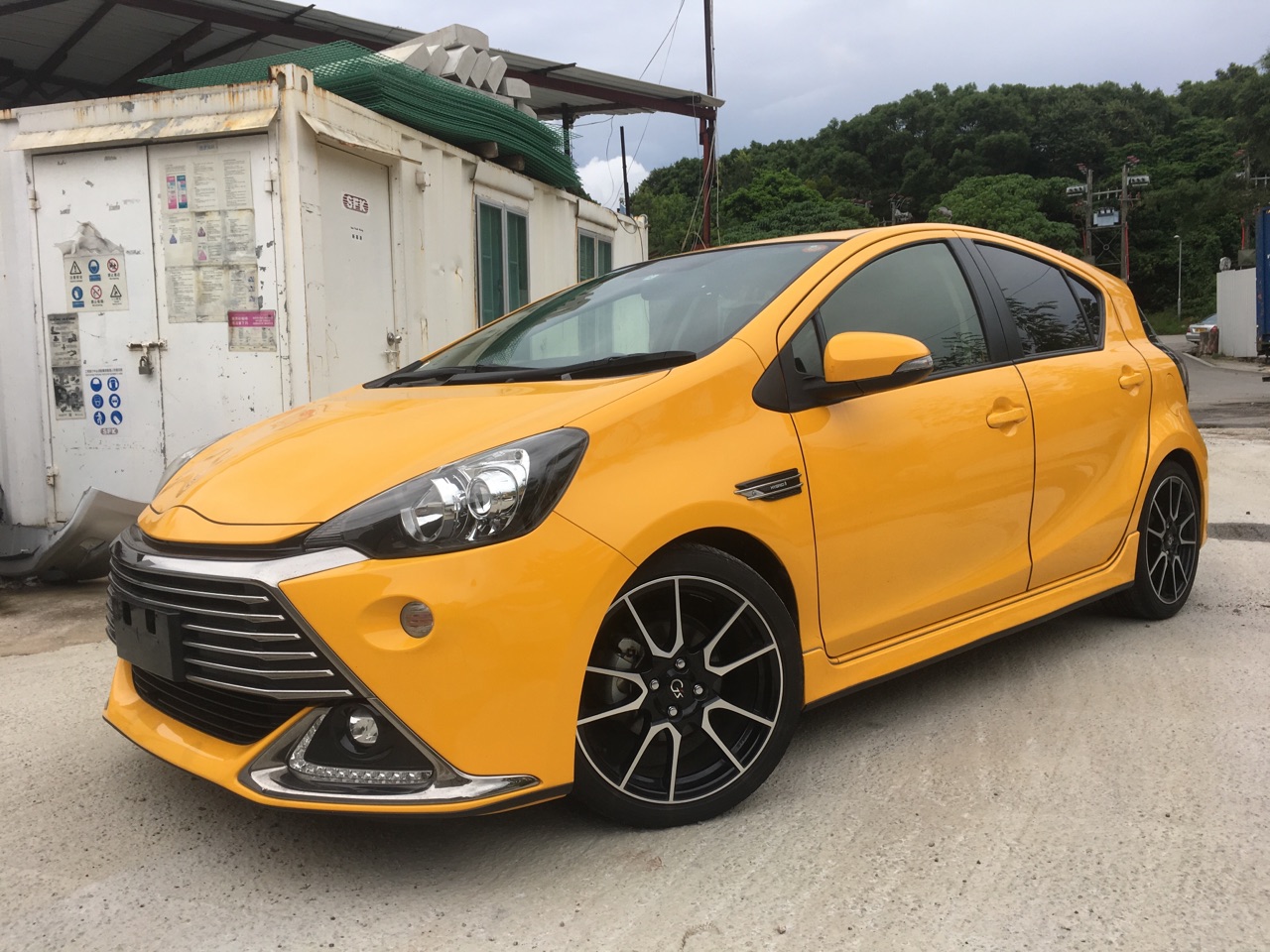Toyota aqua gs