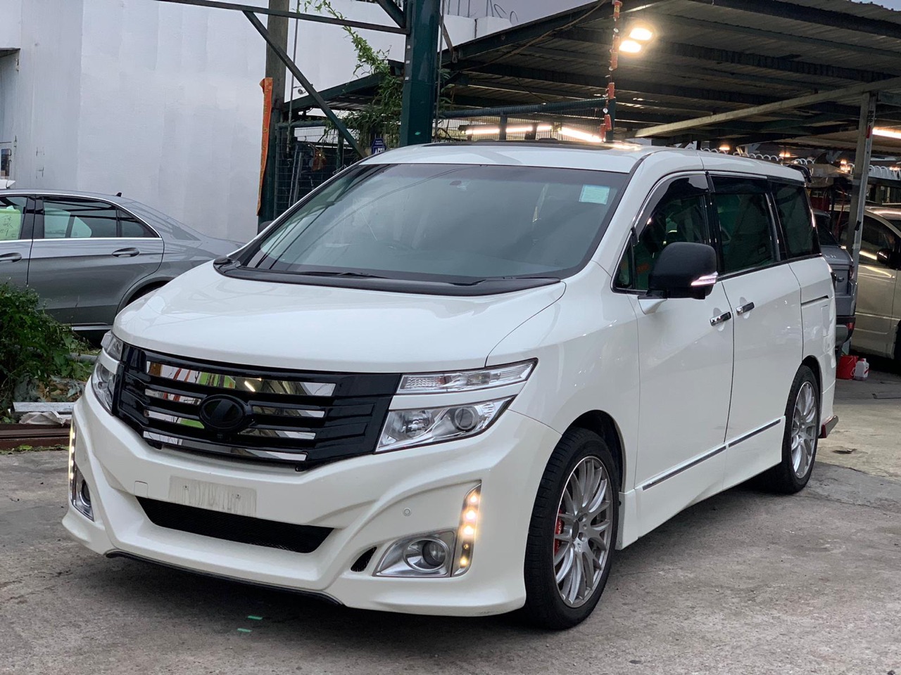 日產 Nissan Elgrand Price Com Hk 汽車買賣平台