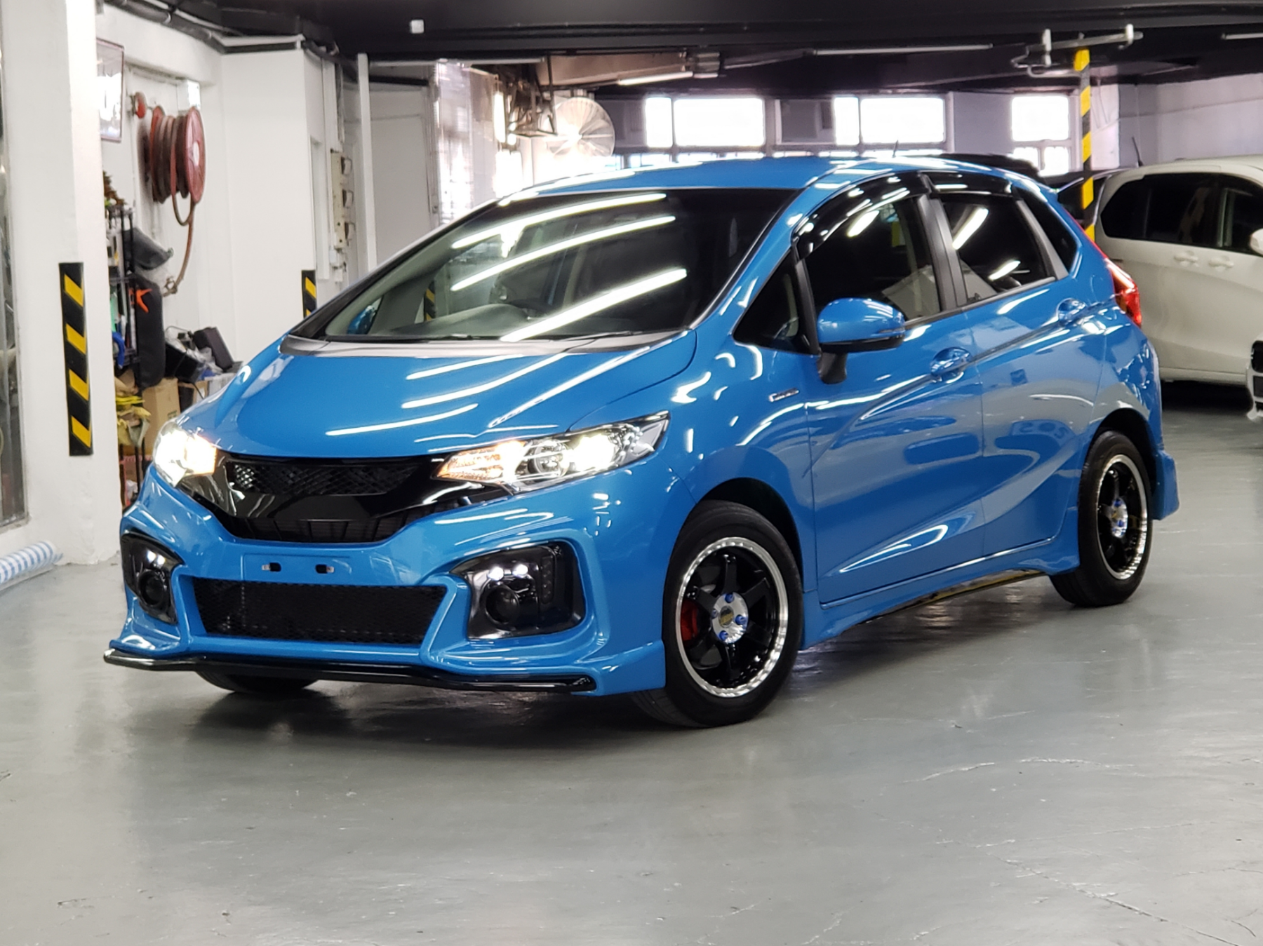 Honda fit hybrid gp5
