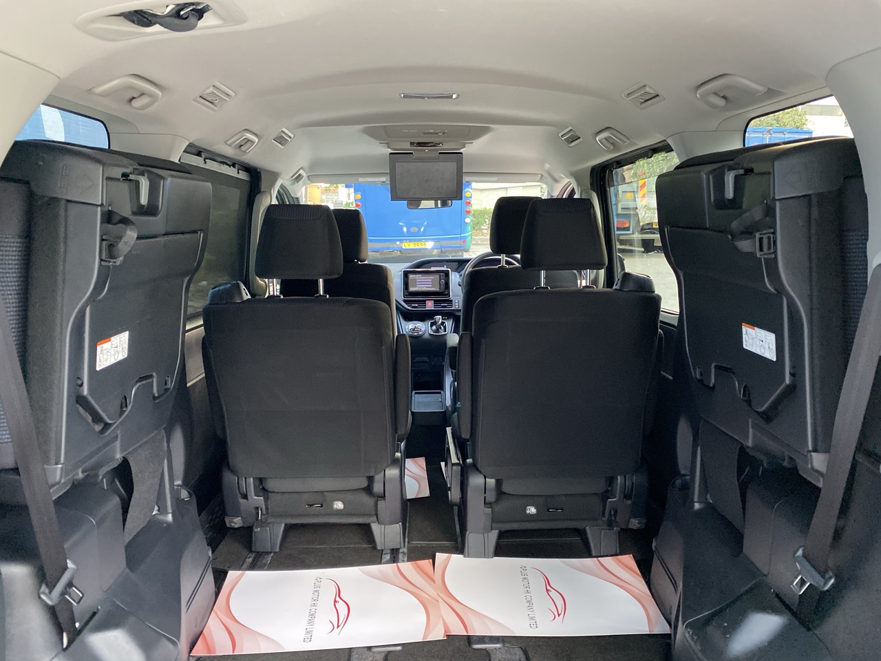 Toyota voxy сколько мест Toyota voxy сколько мест