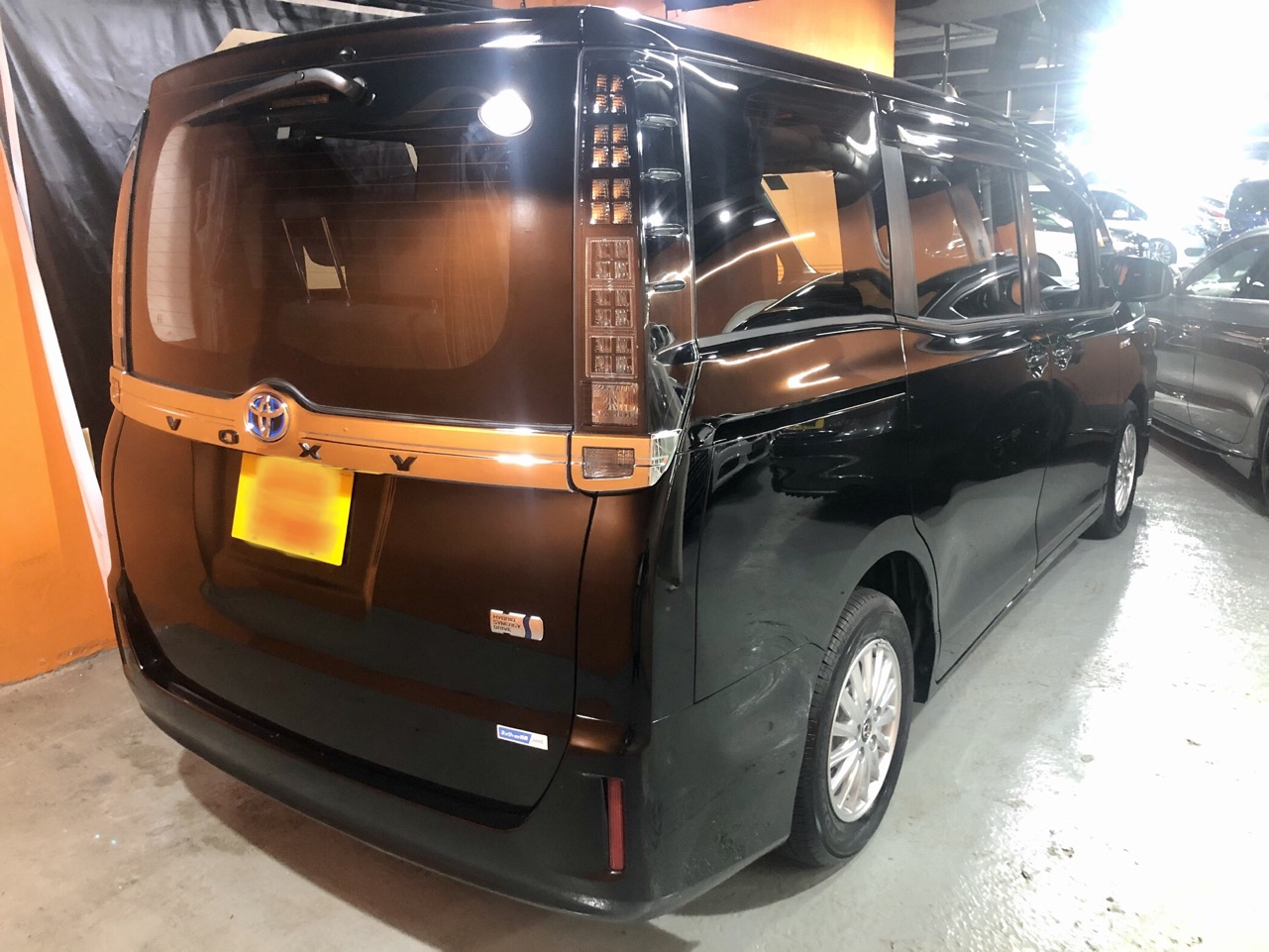 Toyota voxy hybrid характеристики