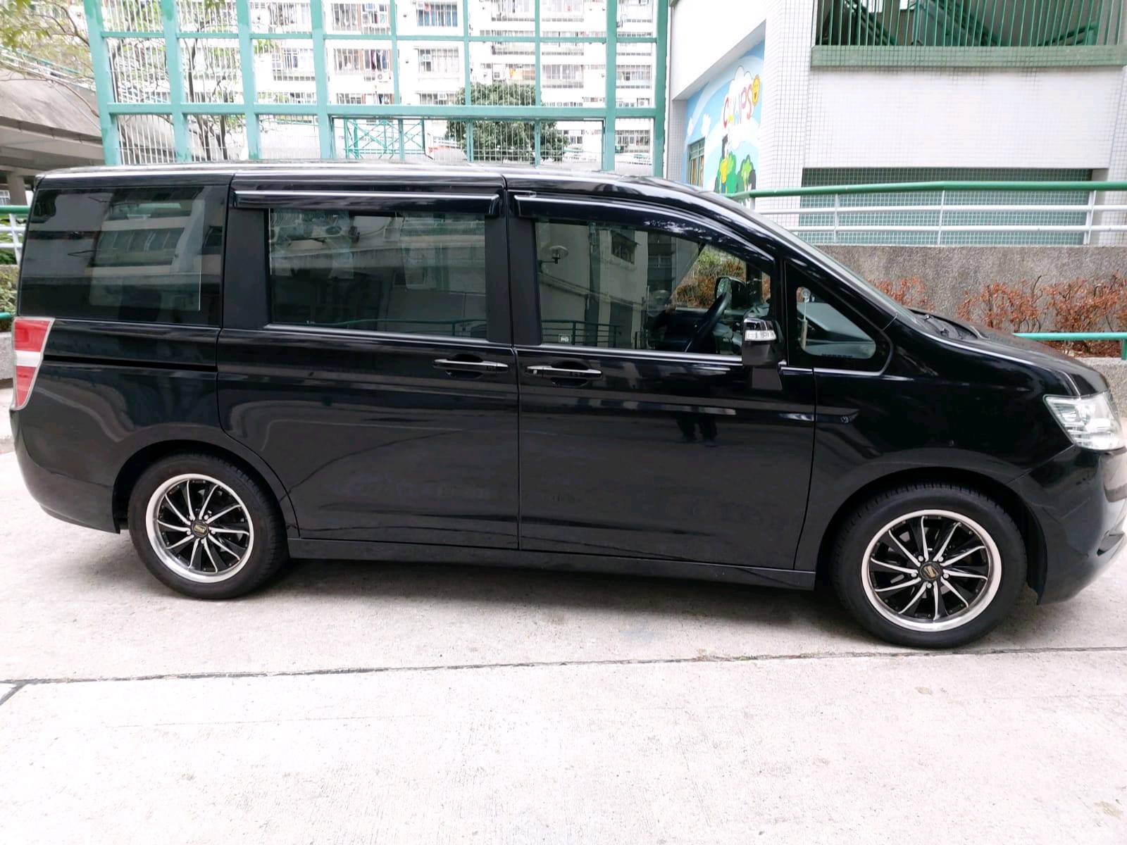 Honda stepwgn rk1