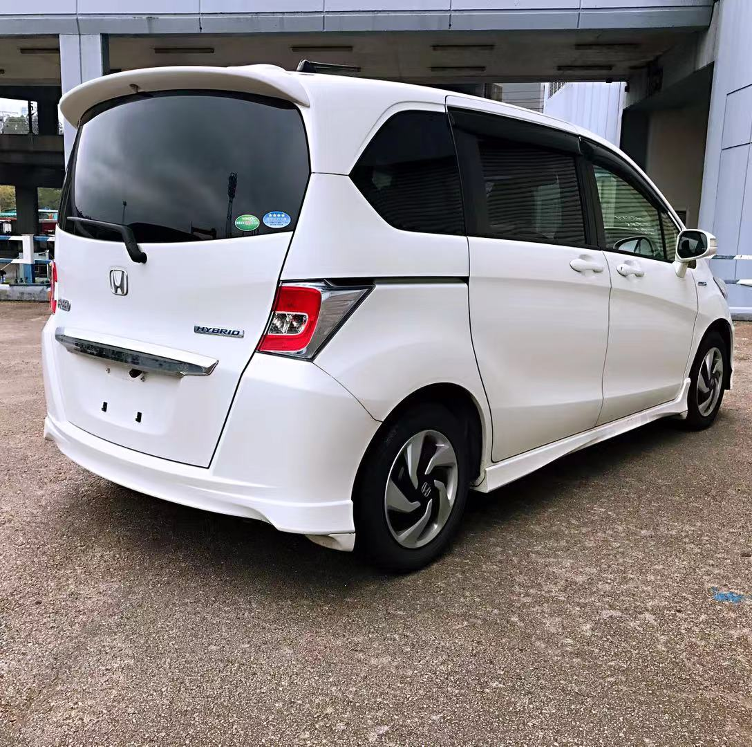 Honda freed hybrid 4wd