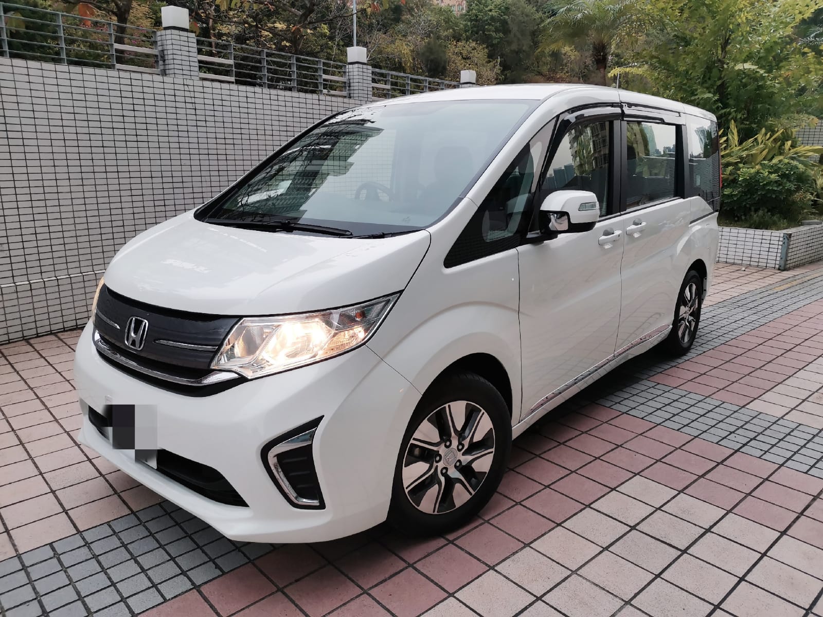 Honda stepwgn 1