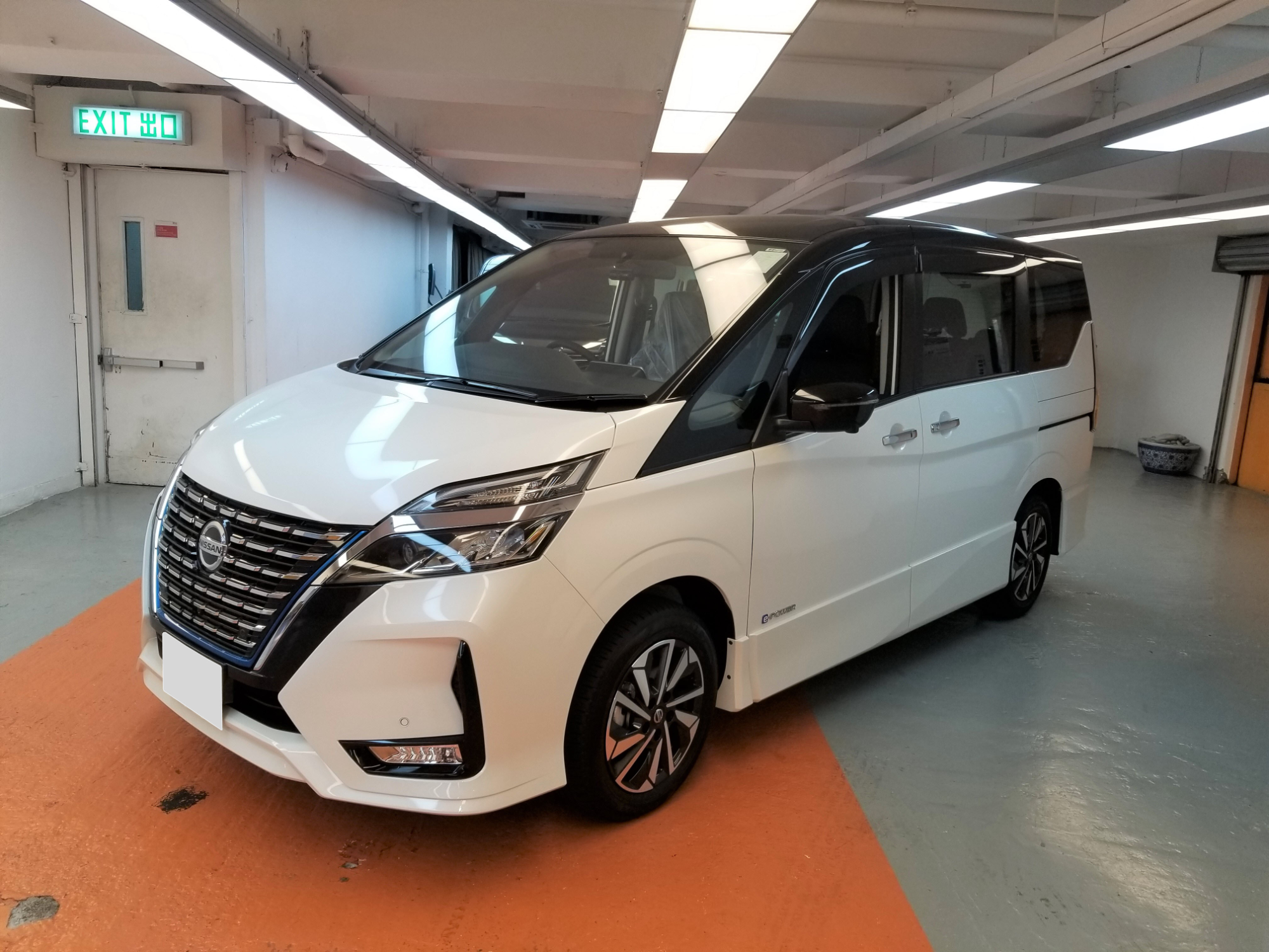 Nissan sirena e power