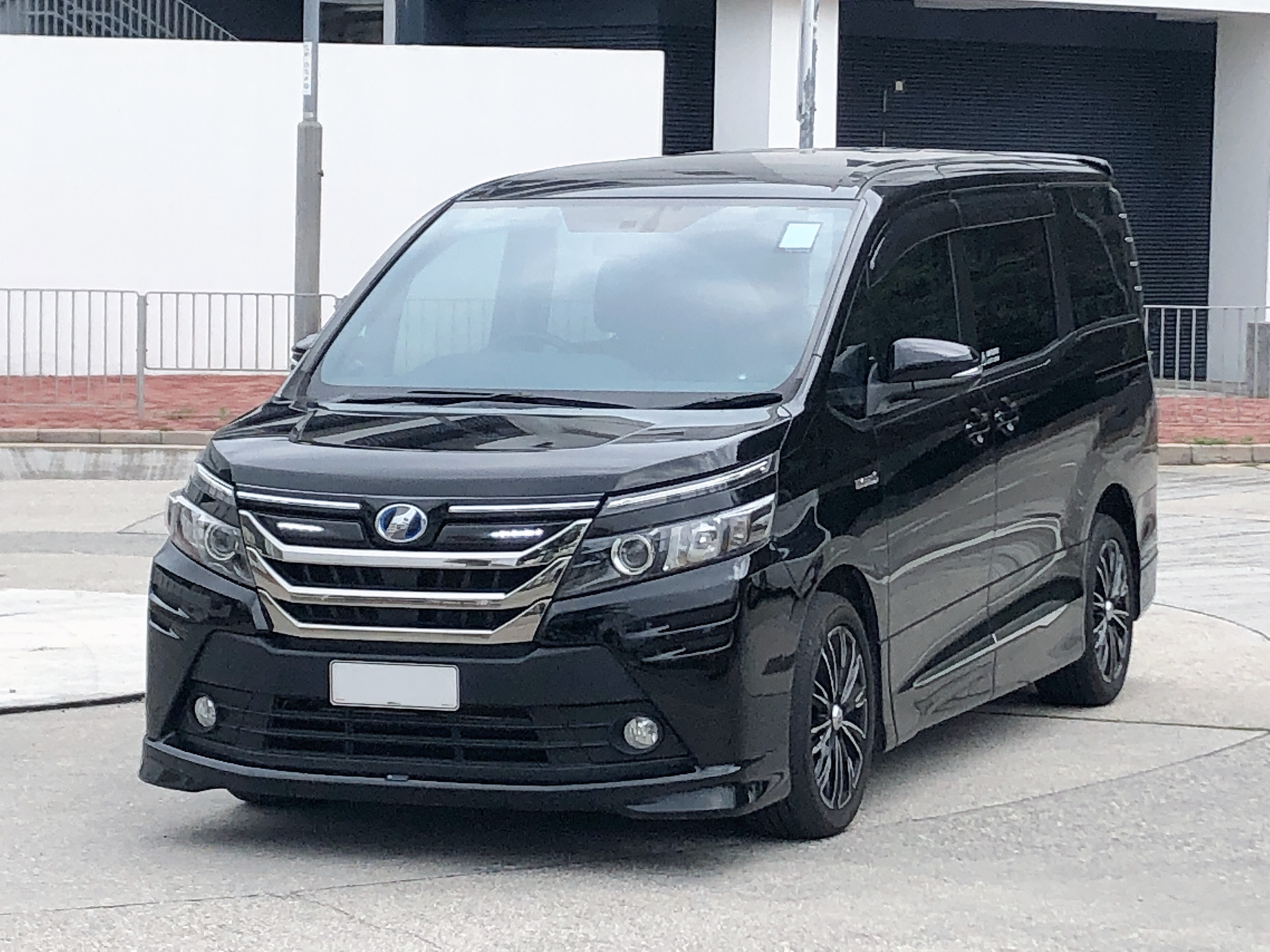 Toyota voxy hybrid 2018 Toyota voxy hybrid 2018