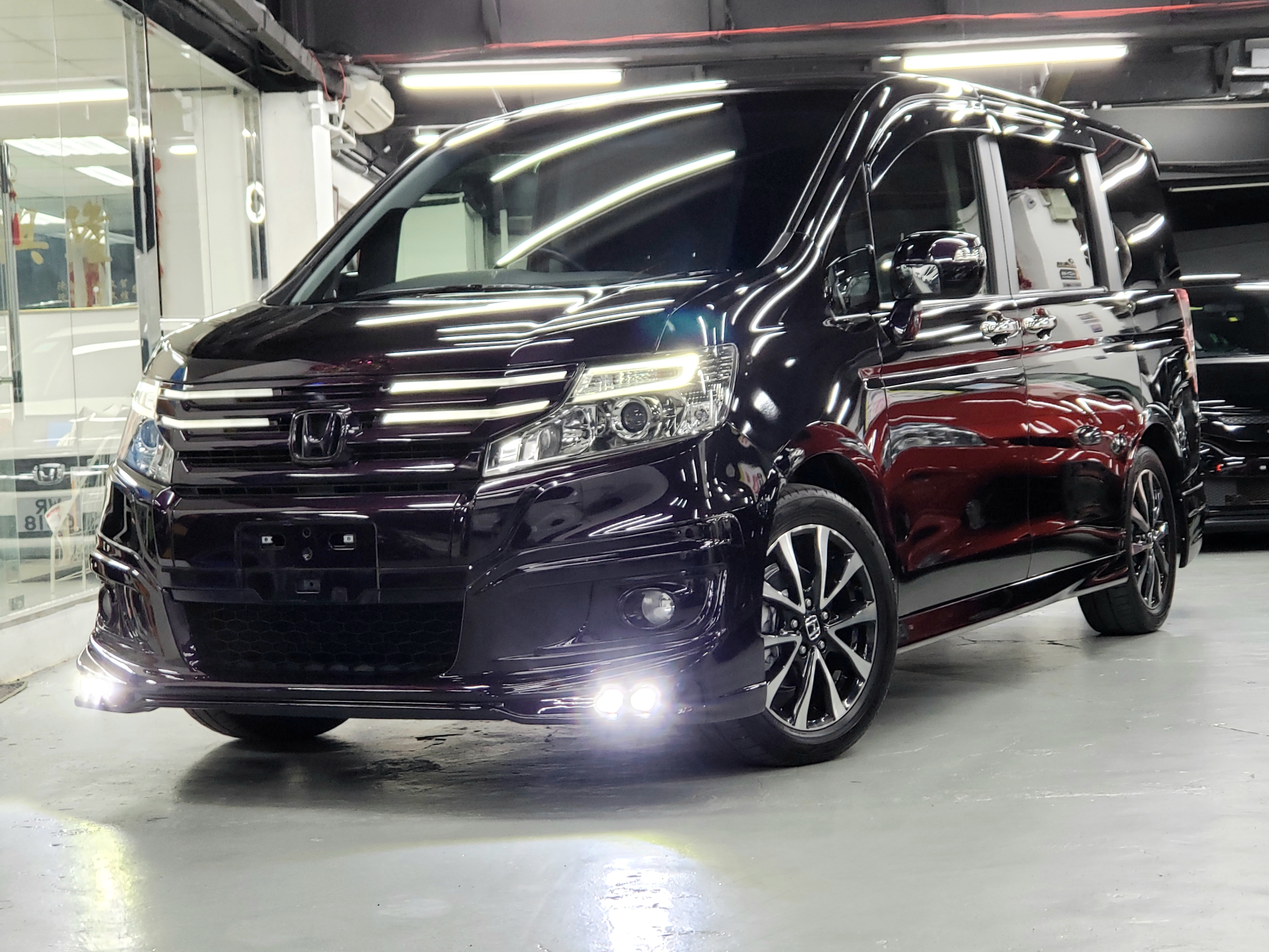 Honda stepwgn rk5