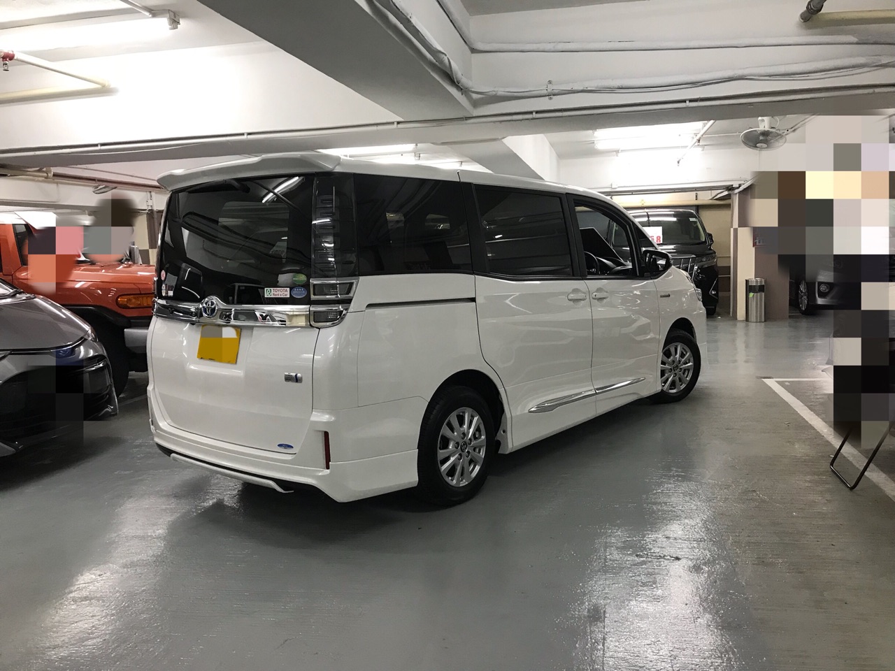 Toyota voxy hybrid характеристики