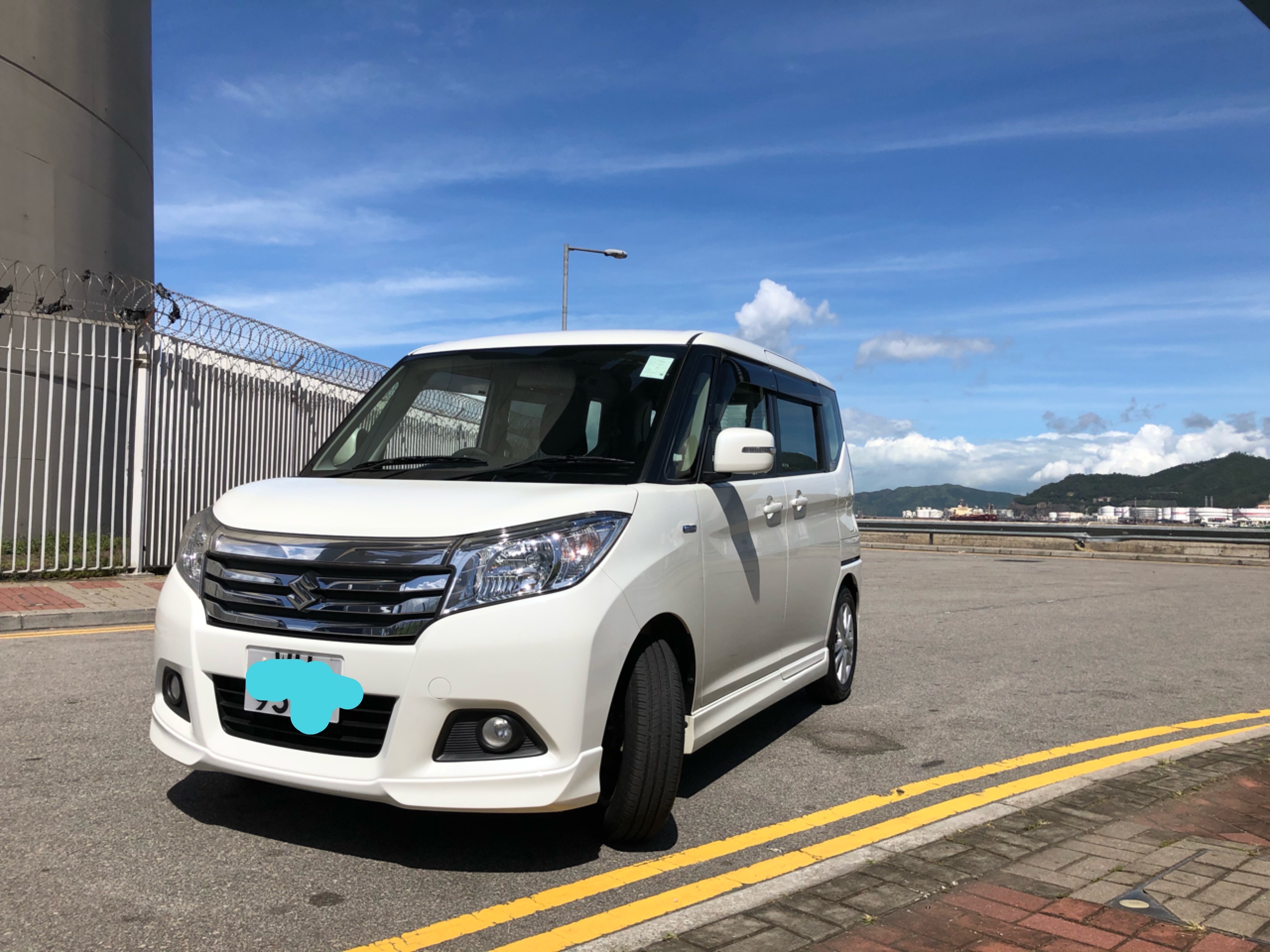 Suzuki solio hybrid