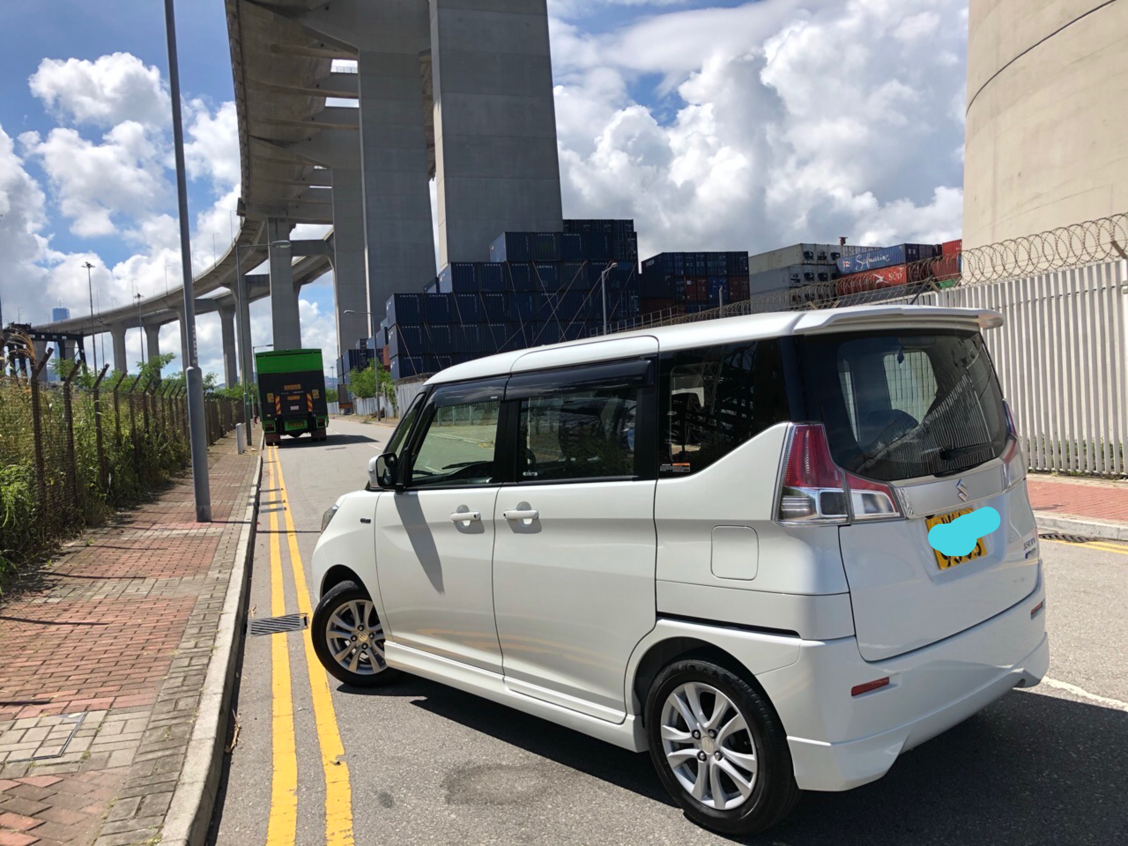 Suzuki solio hybrid