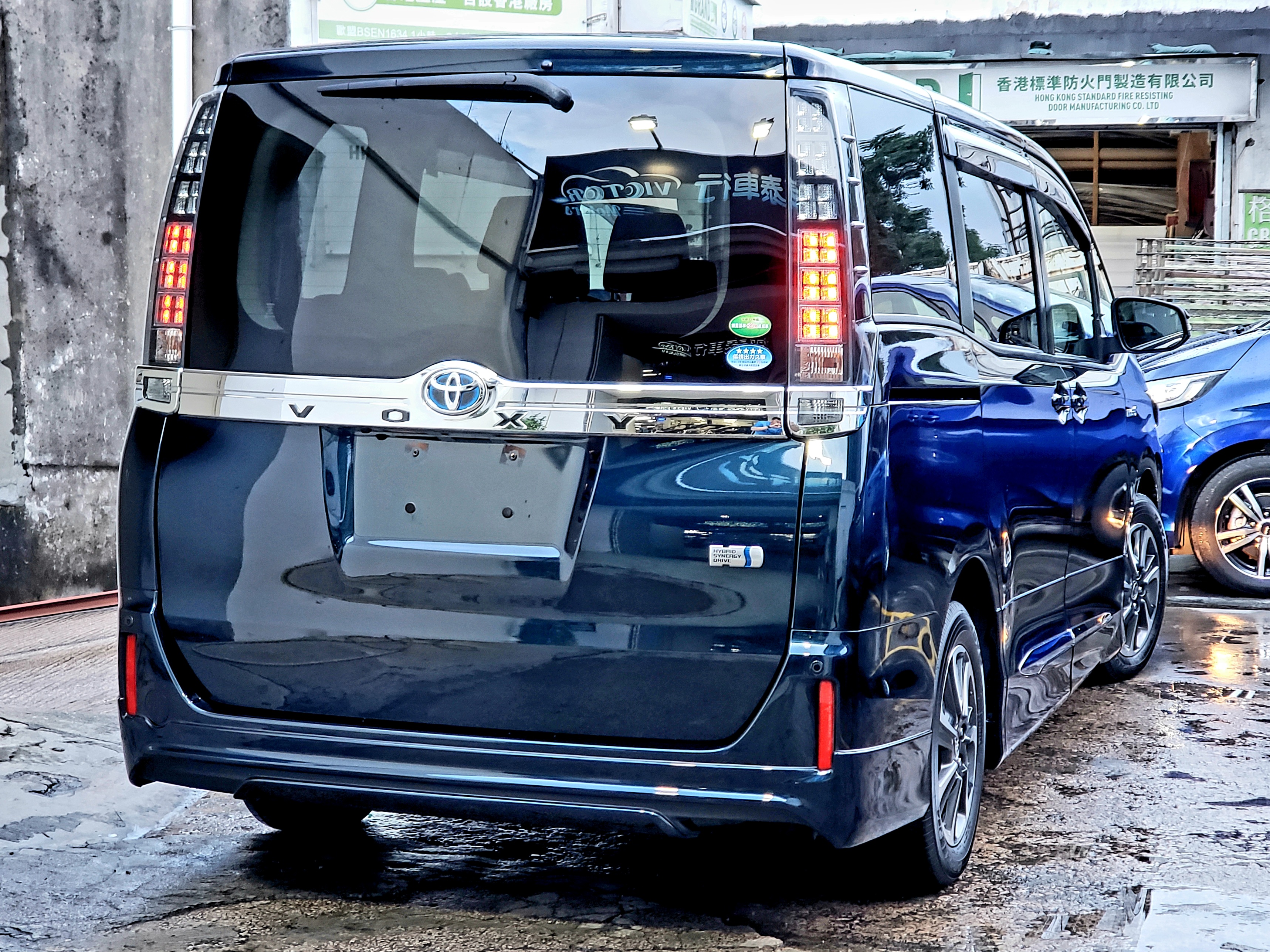 Toyota voxy hybrid 2018 Toyota voxy hybrid 2018