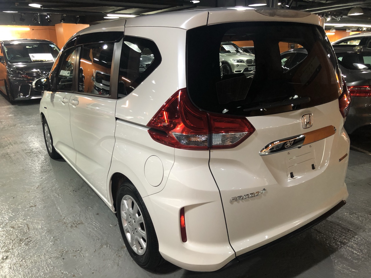Honda freed hybrid 4wd