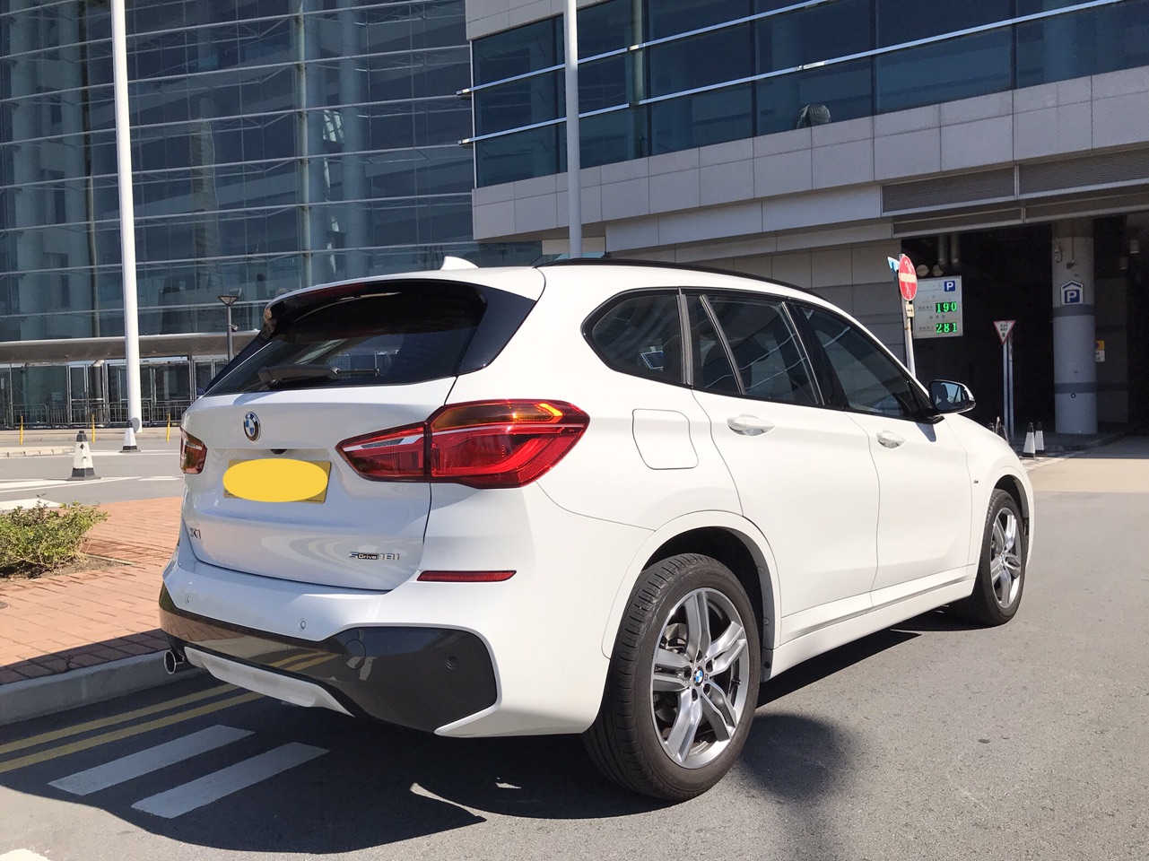 宝马bmw x1 sdrive18ia m sport