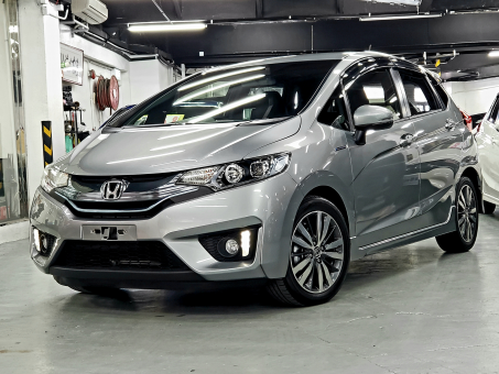 Honda fit hybrid gp5