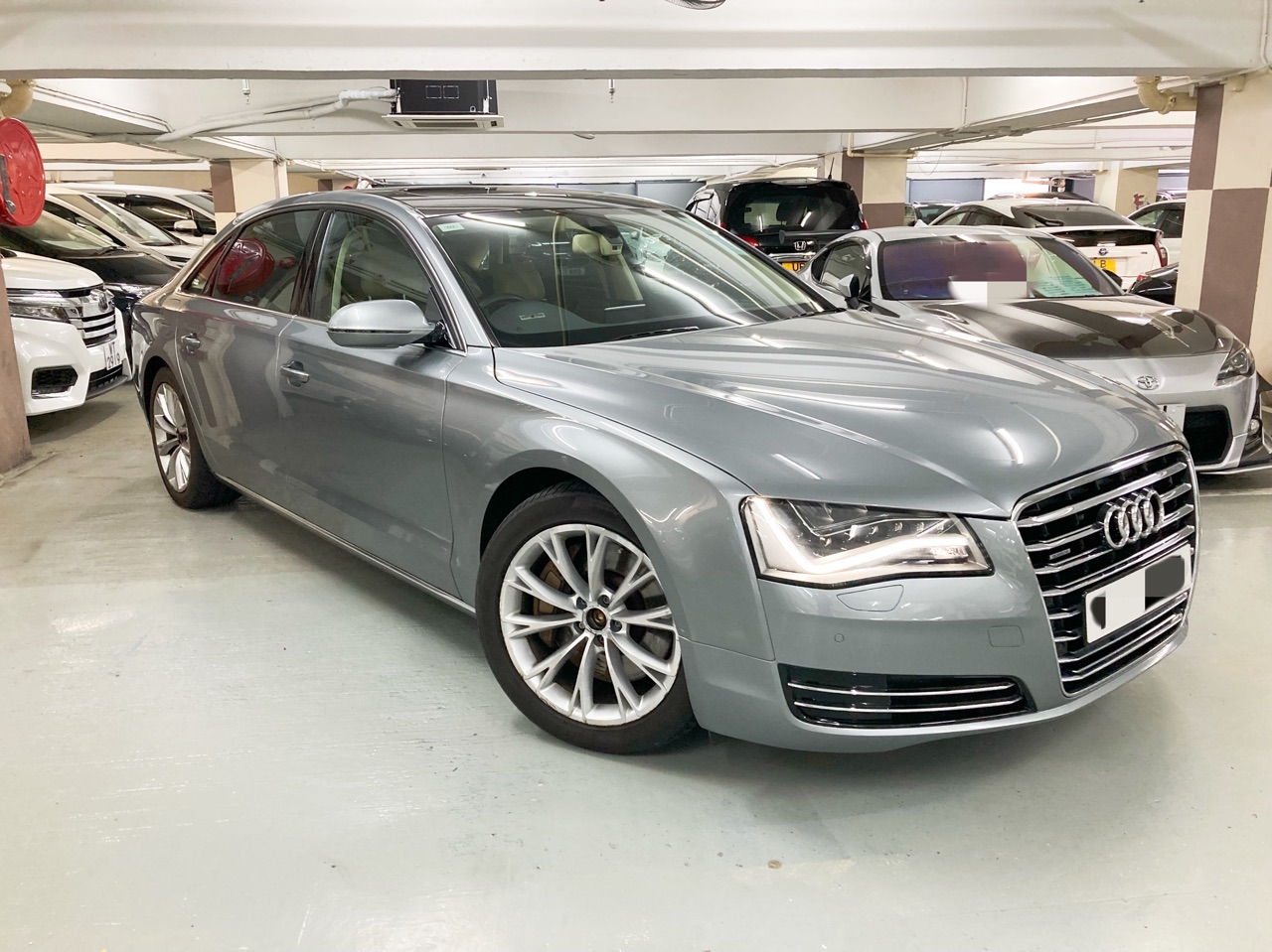 奧迪Audi A8 LWB 4.2 Quattro - Price.com.hk 汽車買賣平台