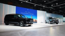 ZEEKR 驚艷亮相香港車博會！全球交付破 80 萬大關 9系雙旗艦「ZEEKR 9X 與 009 Grand」進軍國際