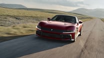 Ferrari 12Cilindri Manuale 限量發布：首創「Manual by Wire」線傳手波，完美復刻金屬閘換檔質感