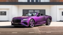 Bentley 克魯總部建廠 80 周年！Mulliner 獨家打造紫色漸變 Continental GTC 、107 部經典名車列陣宣示純電未來
